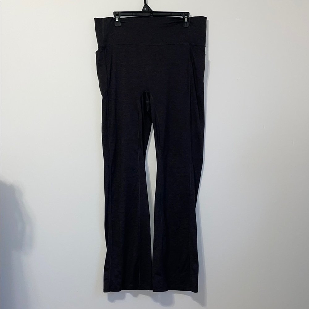 All In Motion Dark Heather Grey Flare Yoga Pants